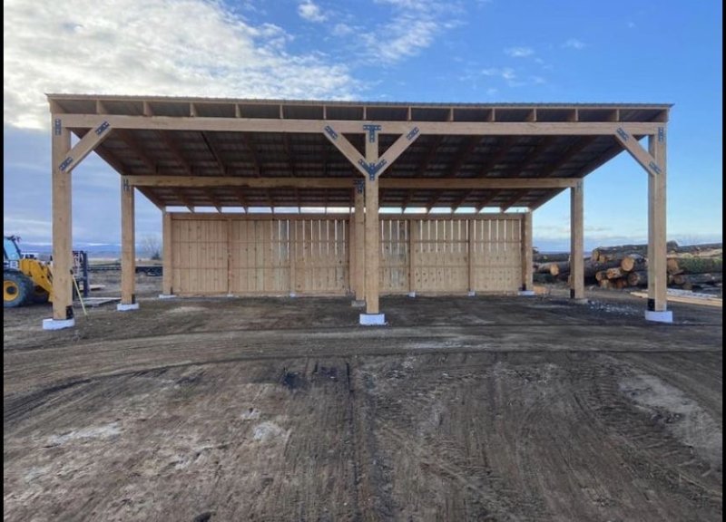 Wooden porches and pergolas