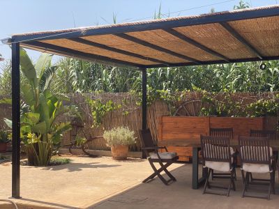 Wooden porches and pergolas