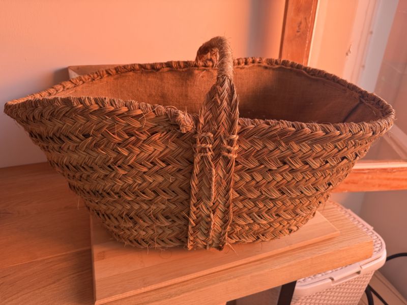 Wood basket