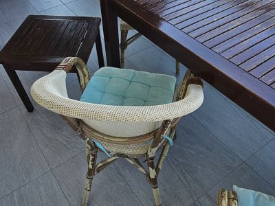 Holztisch mit Beistelltisch für Balkon Garten