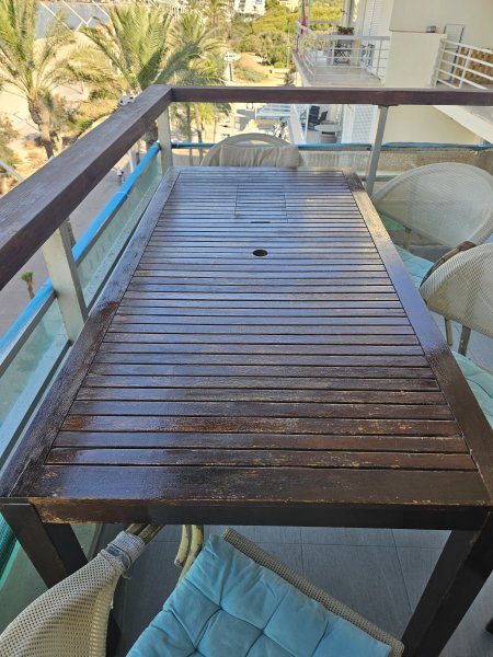 Holztisch mit Beistelltisch für Balkon Garten