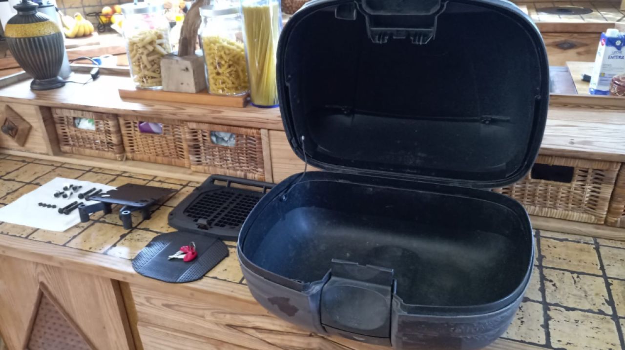 Honda 125 PCX Roller Scooter Gepäckträger Halterung und Topcase Motorcase  von SHAD