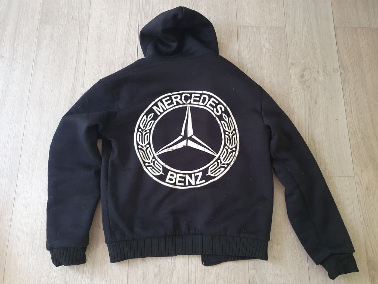 Hoodie von MERCEDES BENZ / Größe L / Jacke mit Kapuze
