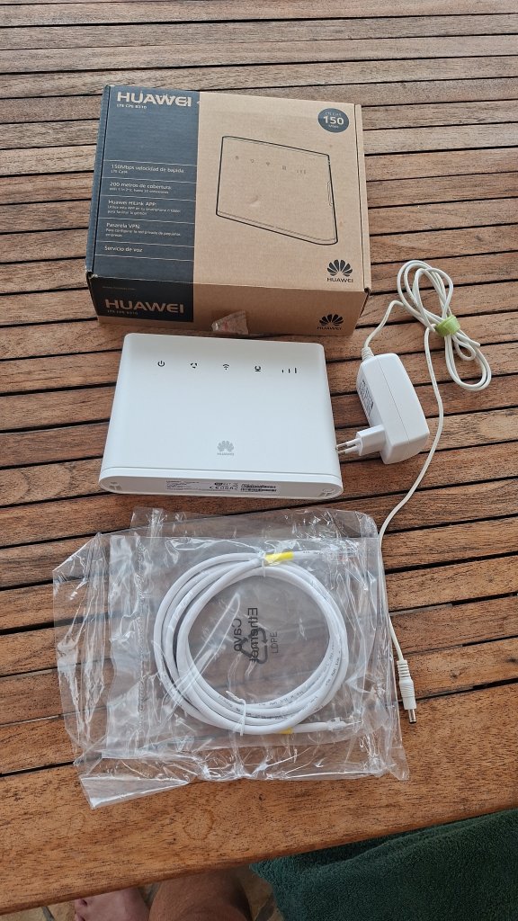 Huawei LTE CPE B310 Router, Vodafone Weiß