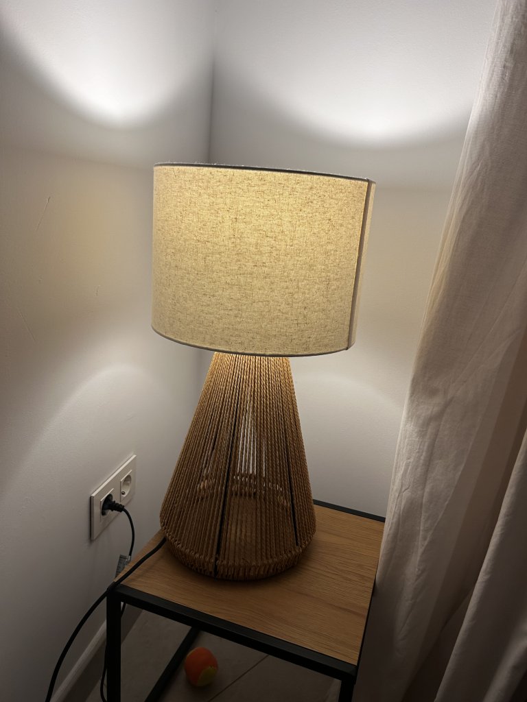 Hübsche Tischleuchte, Stehlampe, LeGer