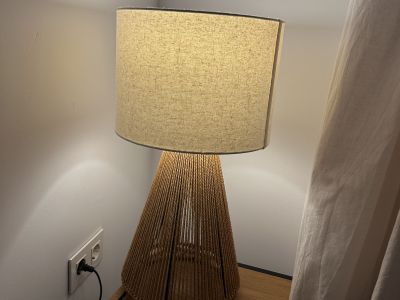 Hübsche Tischleuchte, Stehlampe, LeGer