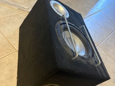 Hurricane V10 Subwoofer im Bassreflexgehäuse