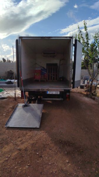 Ich biete Transport auf ganz Mallorca an.