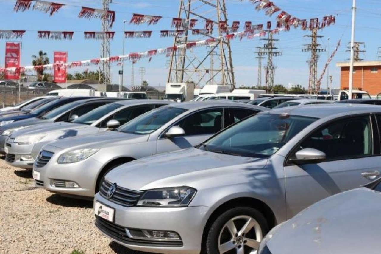 Compro tu coche viejo.