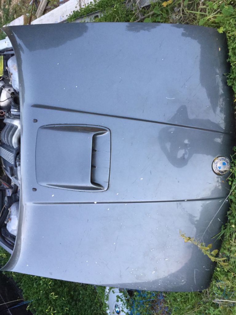 Vendo Capo de bmw serie 3 carroceria E30 Clasico.