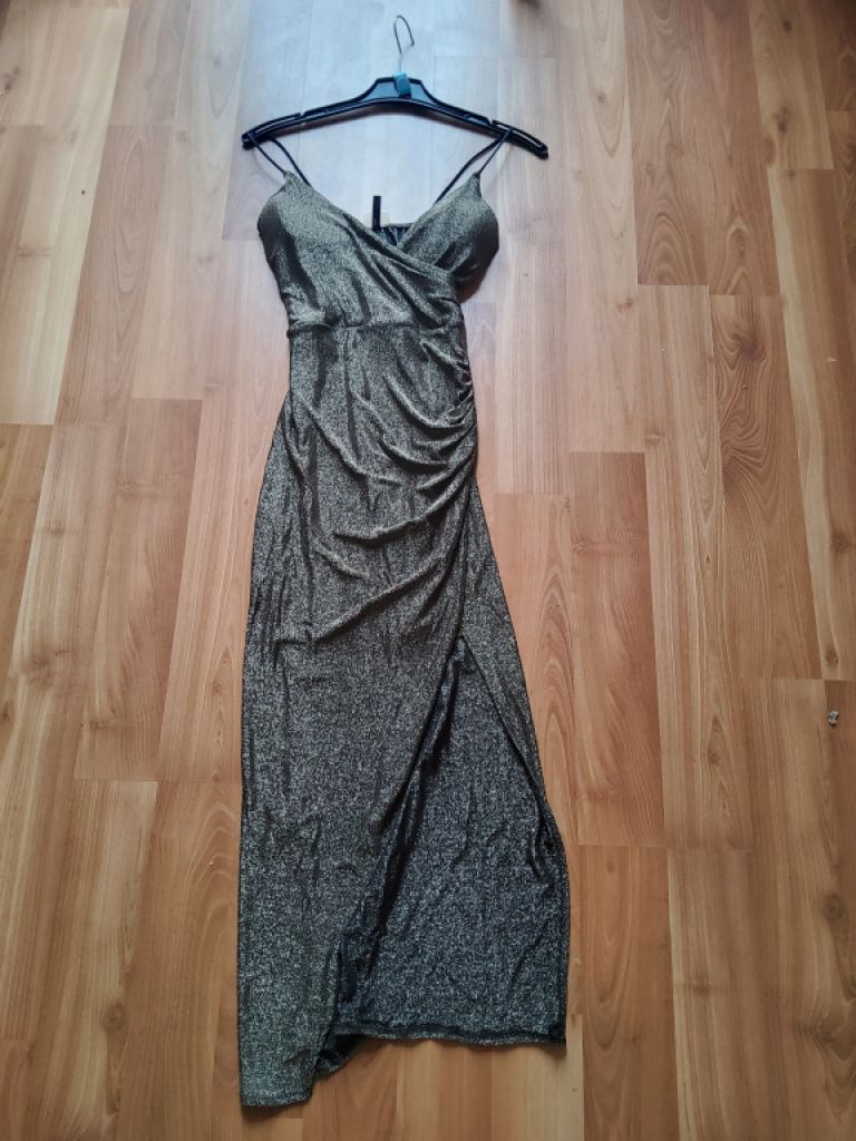 Ich verkaufe verschiedene Kleider, Jumpsuits, Infinity-Kleider, Infinity-Röcke und Infinity-Hosenanz