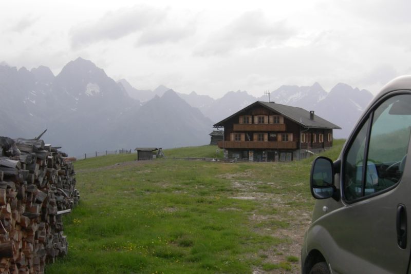 Ideales Reise-Auto, z.B Mallorca - Deutschland - Renault  Trafic  DCi 115 Campervan