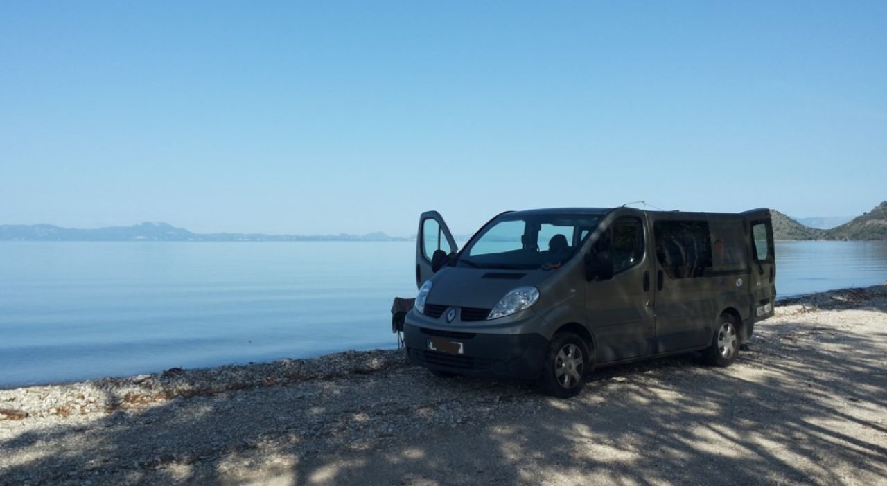 Ideales Reise-Auto, z.B Mallorca - Deutschland - Renault  Trafic  DCi 115 Campervan