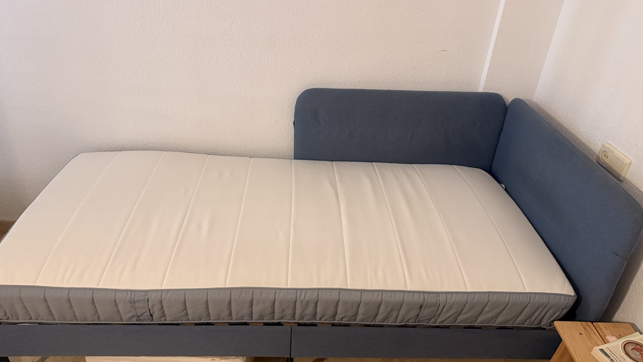 IKEA BLÅKULLEN Bett 90  200 cm mit Lattenrost und Matratze  Sehr guter Zustand