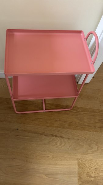 IKEA HATTÅSEN Beistelltisch / Nachttisch in Rosa