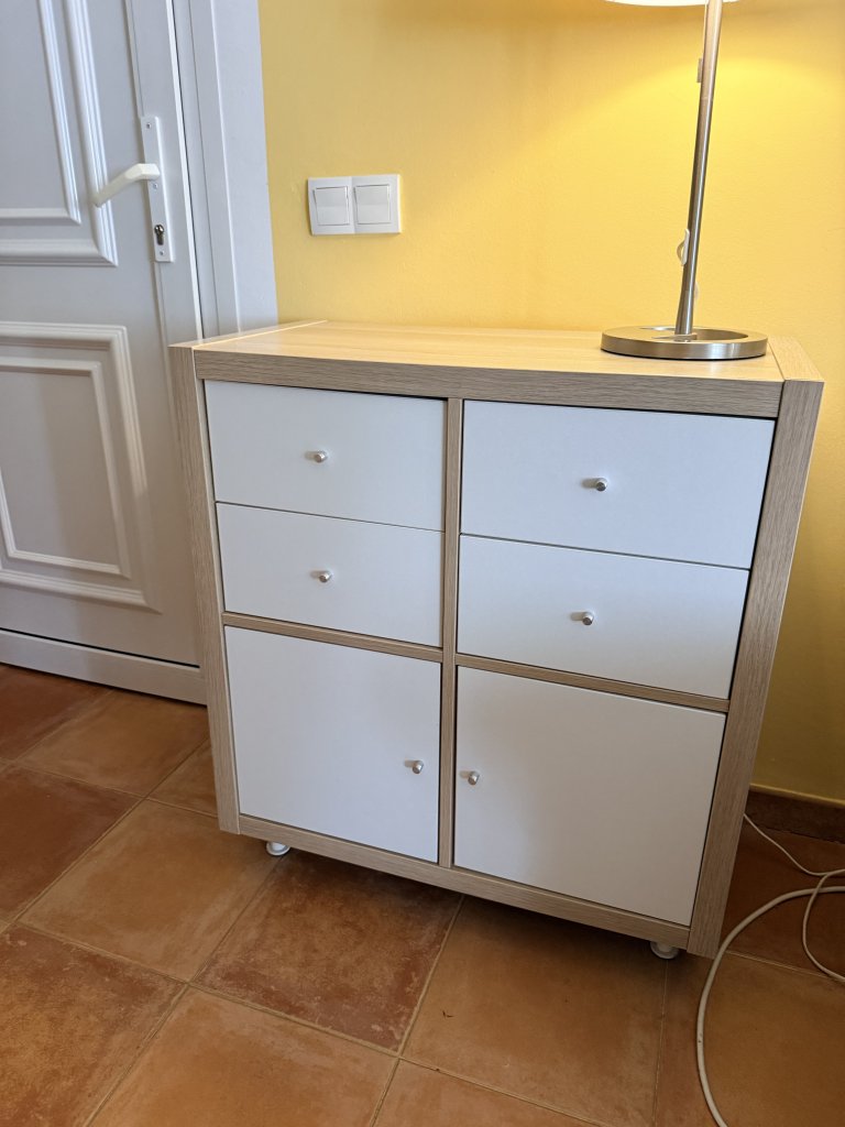 Estantería IKEA Kallax 77cm x 77cm