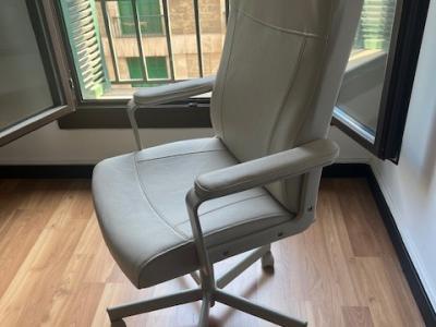 IKEA MILLBERGET Drehstuhl, Murum beige / Bürostuhl