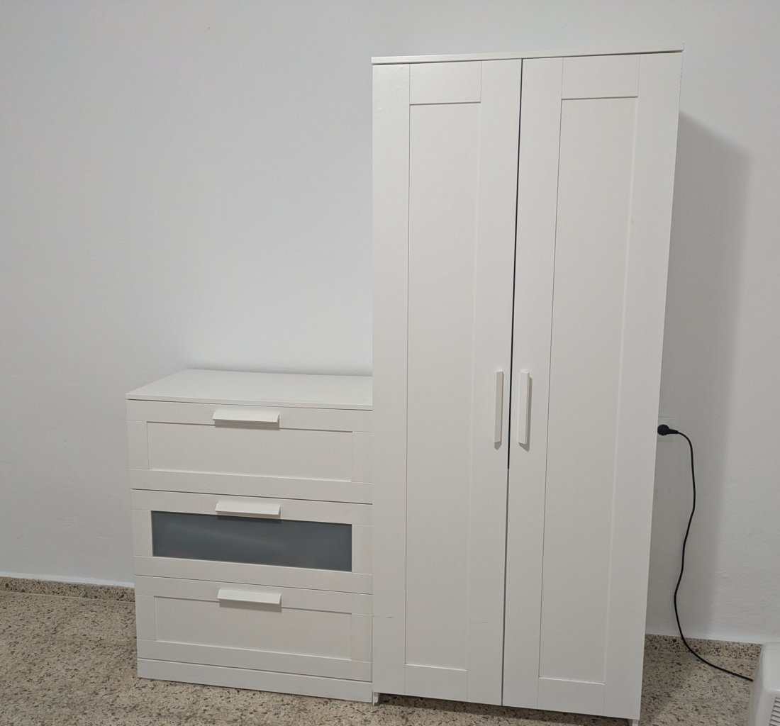 Ikea Schrank und Kommode
