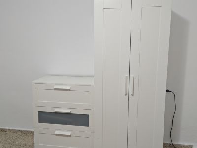 Ikea Schrank und Kommode