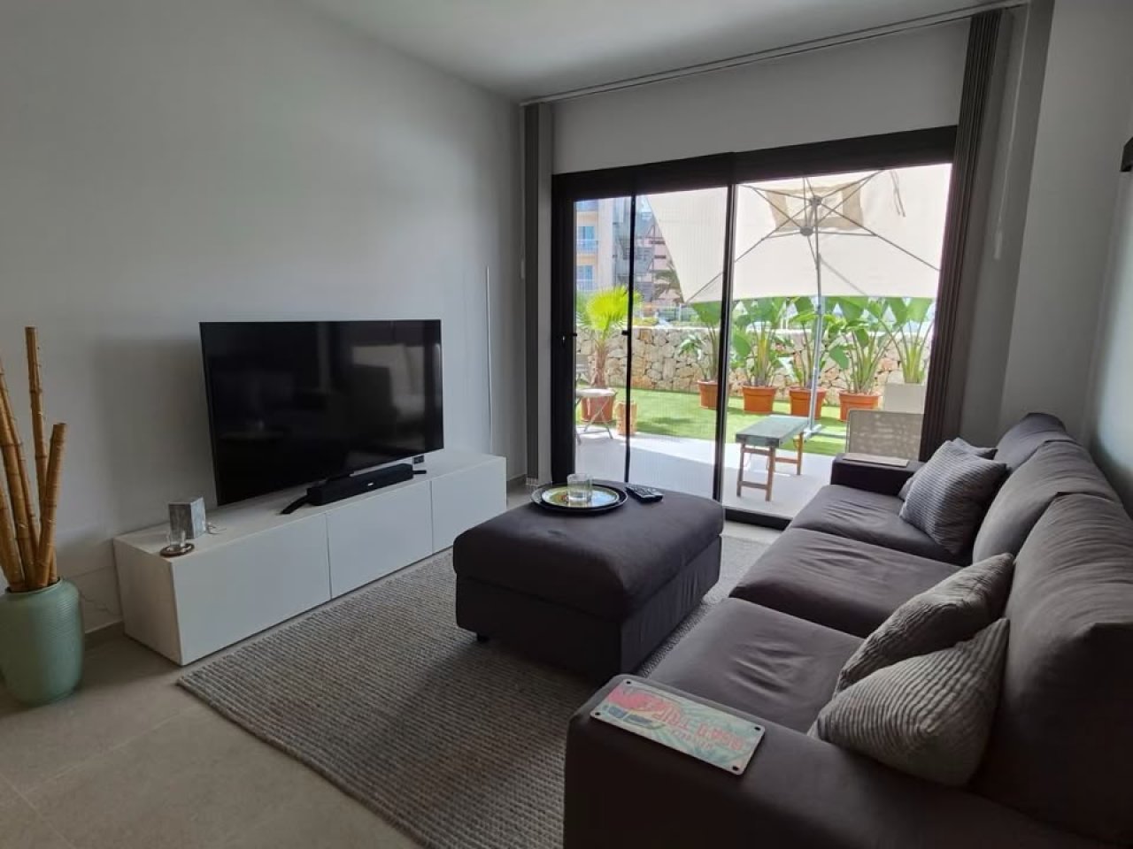 Mueble TV IKEA Aparador - como nuevo