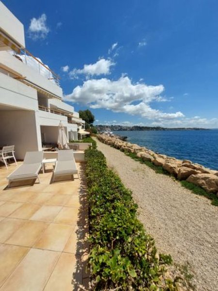 Illetas -Bungalow Wohnung direkt in erster Meereslinie mit Pool !