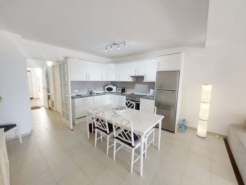 Illetas -Bungalow Wohnung direkt in erster Meereslinie mit Pool !