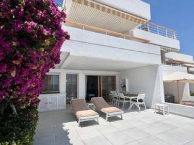 Illetas -Bungalow Wohnung direkt in erster Meereslinie mit Pool !