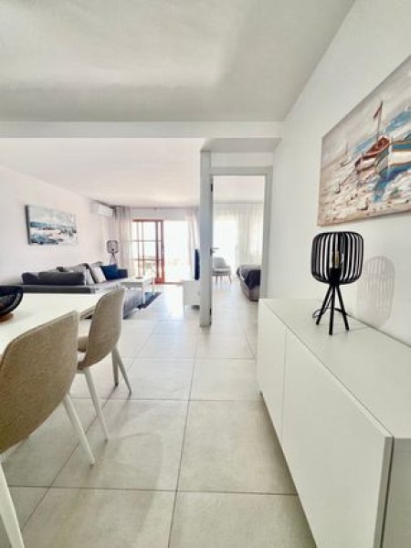 Illetas -Bungalow Wohnung direkt in erster Meereslinie mit Pool !