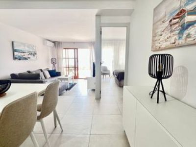 Illetas -Bungalow Wohnung direkt in erster Meereslinie mit Pool !