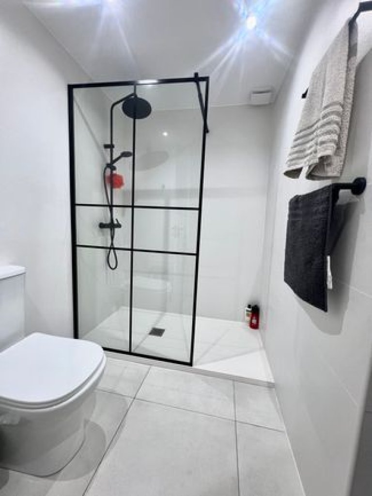 Illetas -Bungalow Wohnung direkt in erster Meereslinie mit Pool !