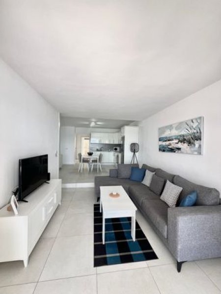 Illetas -Bungalow Wohnung direkt in erster Meereslinie mit Pool !
