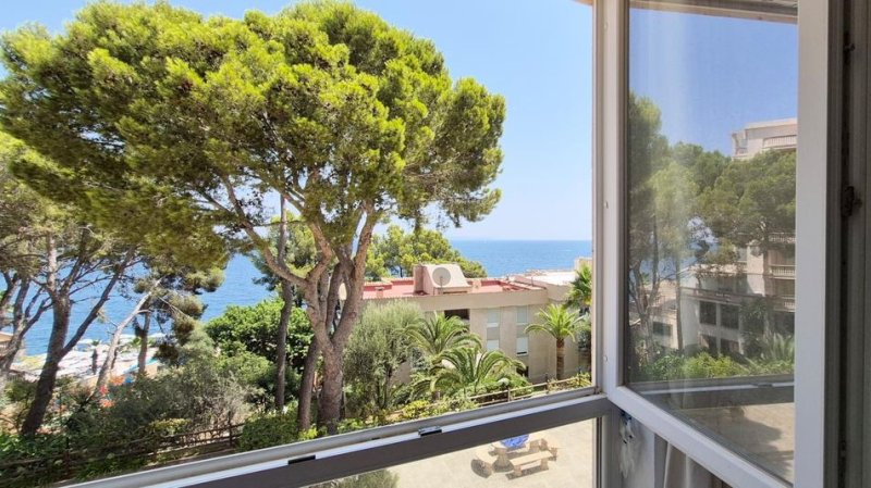 Illetas - Wohnung in erster Linie zum Renovieren mit Meerblick