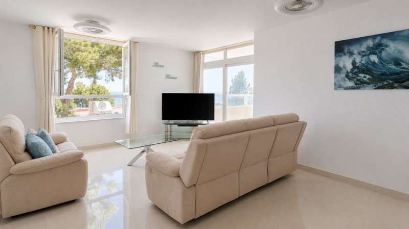Illetas - Wohnung in erster Linie zum Renovieren mit Meerblick