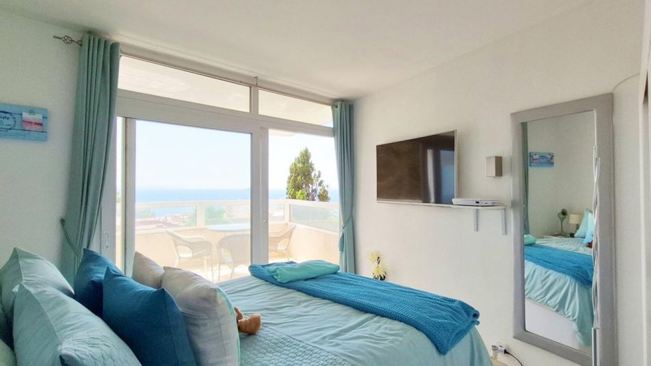 Illetas - Wohnung in erster Linie zum Renovieren mit Meerblick