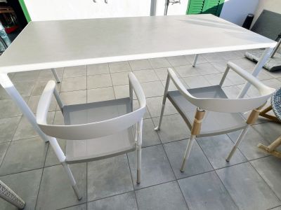 ILLUM Outdoor Designer-Tisch mit Keramikplatte von TRIBU pulverbeschichtet 212 x 100 x 76
