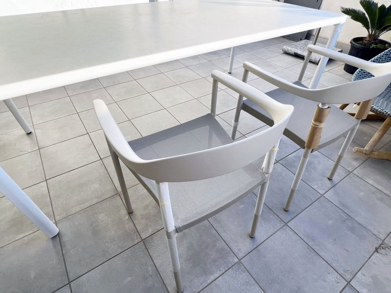 ILLUM Outdoor Designer-Tisch mit Keramikplatte von TRIBU pulverbeschichtet 212 x 100 x 76