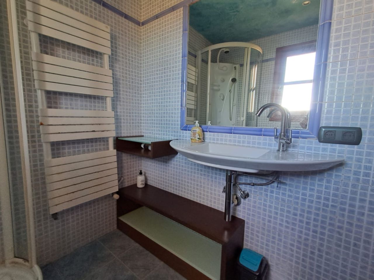 Impressive finca with guest wing, heating, pool near Felanitx - Petra -- F 64