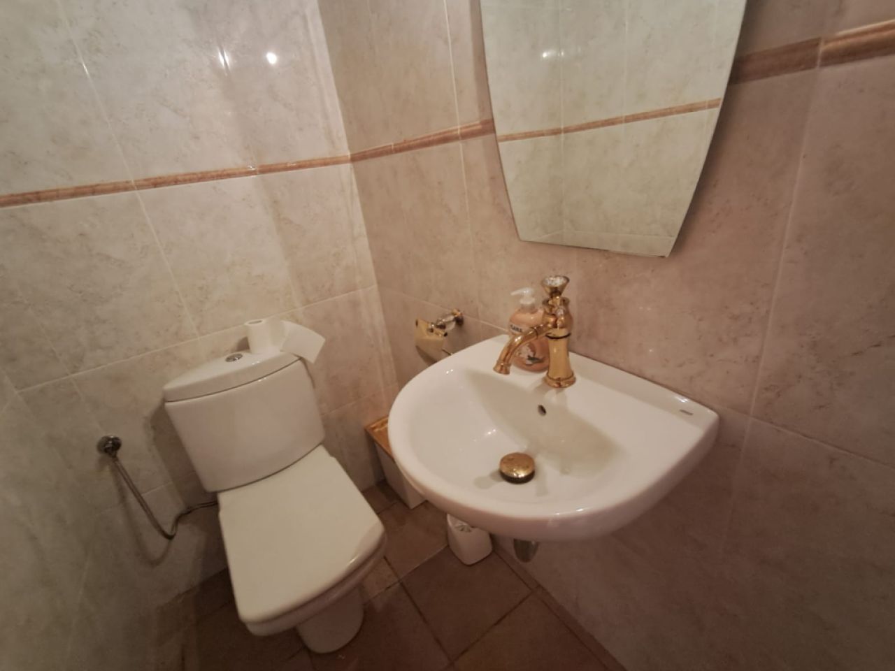 Impressive finca with guest wing, heating, pool near Felanitx - Petra -- F 64