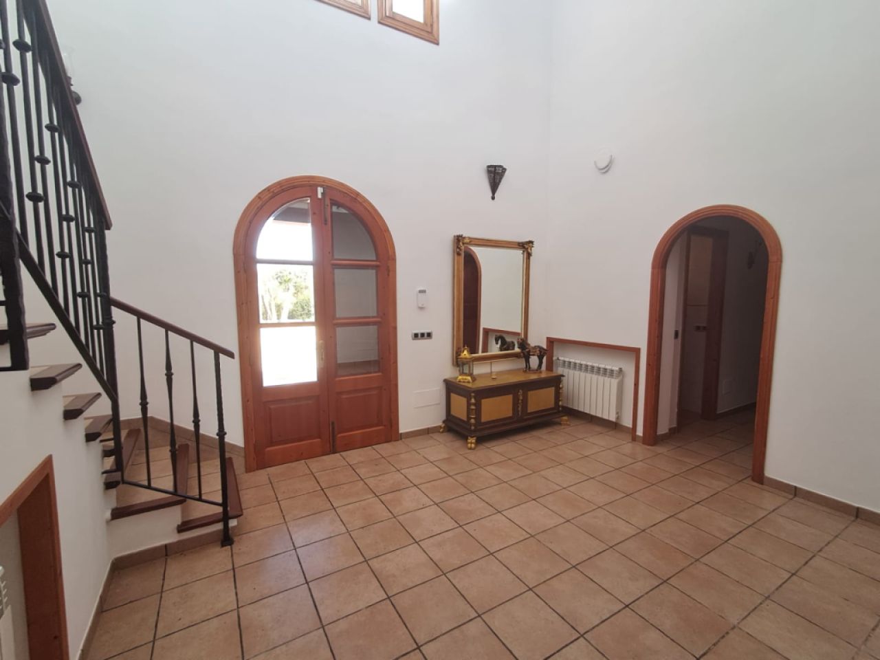 Impressive finca with guest wing, heating, pool near Felanitx - Petra -- F 64