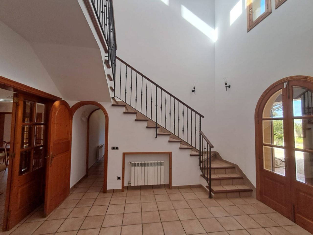 Impressive finca with guest wing, heating, pool near Felanitx - Petra -- F 64