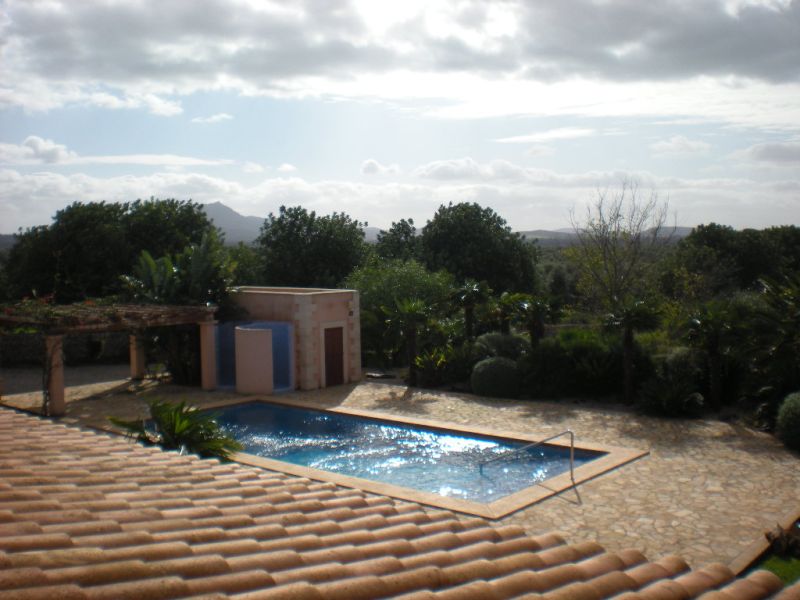 Imposing finca with sep. guest house and all extras near Petra - Manacor -- F 64 VK