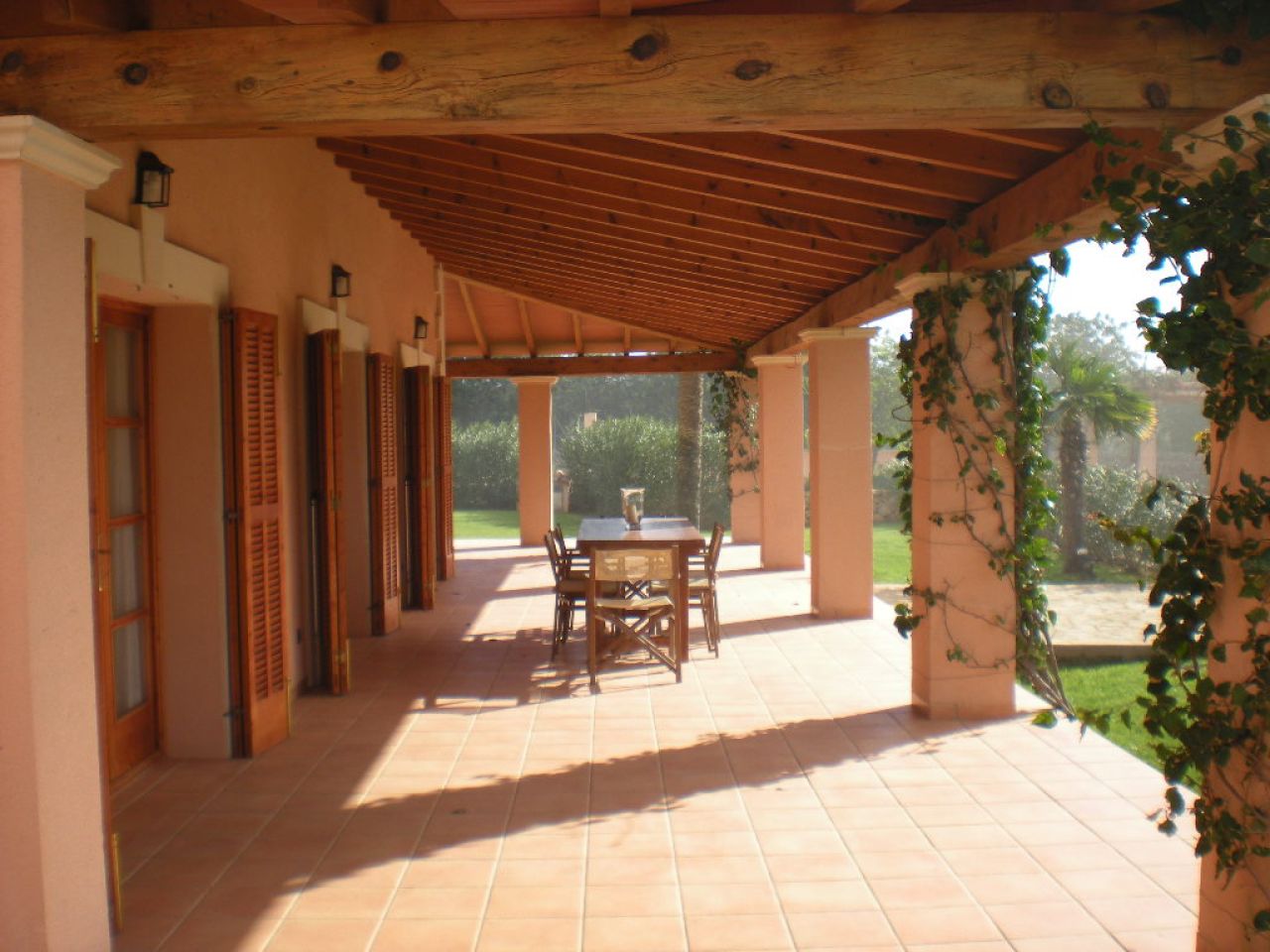 Imposing finca with sep. guest house and all extras near Petra - Manacor -- F 64 VK