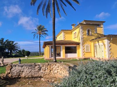 Imposante Finca mit sep. Gästehaus und allen Extras bei Petra- Manacor -- F 64 VK