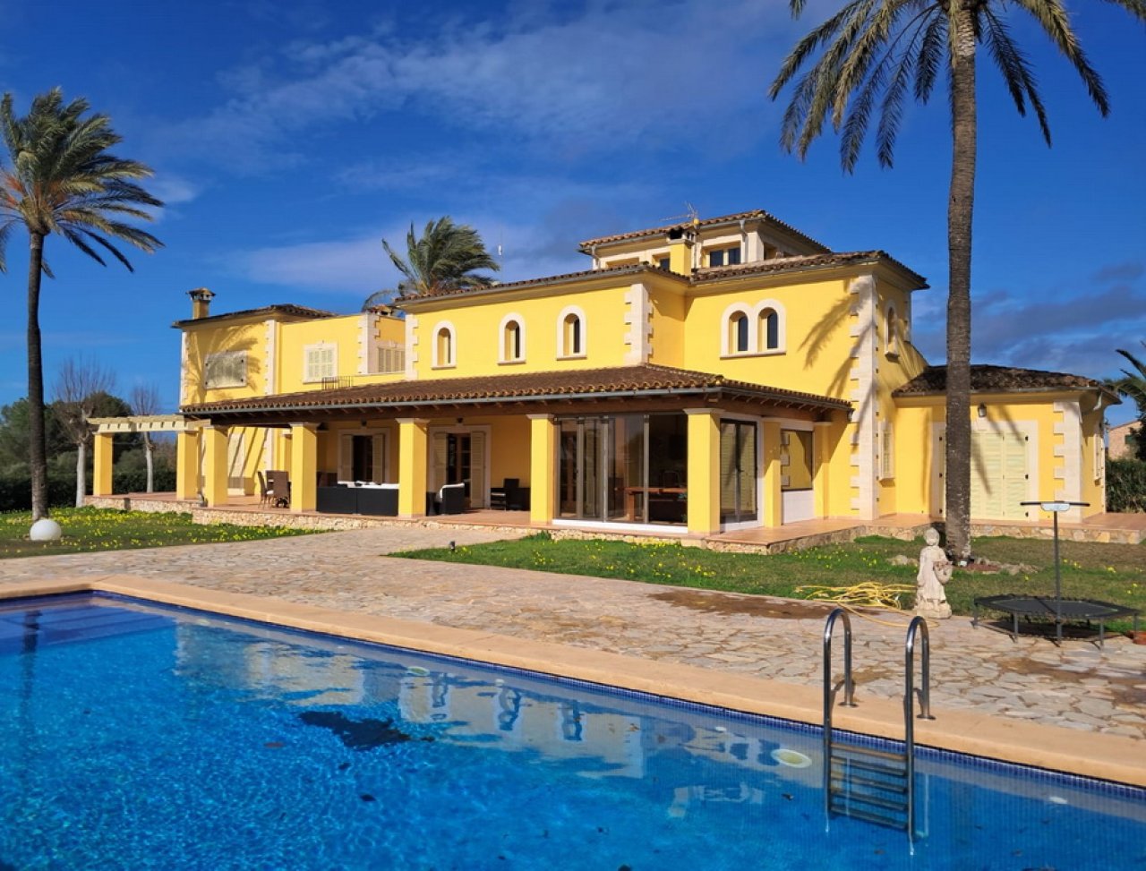 Imposante Finca mit sep. Gästehaus und allen Extras bei Petra- Manacor -- F 64 VK