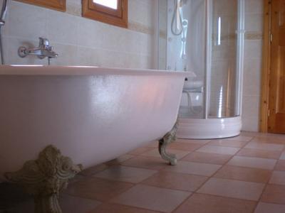 Imposing finca with sep. guest house and all extras near Petra - Manacor -- F 64 VK