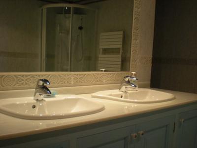 Imposing finca with sep. guest house and all extras near Petra - Manacor -- F 64 VK