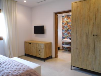 Imposantes Chalet mit allen Extras und 6 SZ in guter Lage bei Manacor - Ortsrand -- CH 56