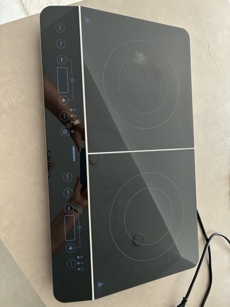 Induction cooktop
