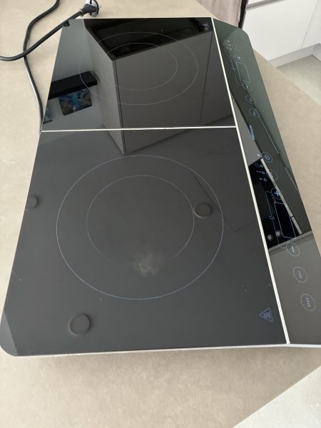 Induction cooktop