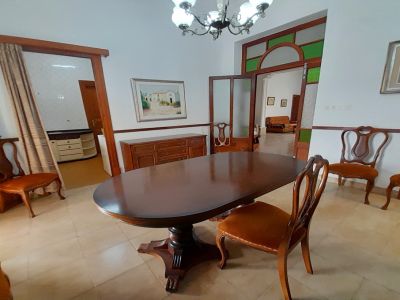 Inversión: Casa de pueblo de 3 plantas con patio y terrazas en Ses Salines -- L 35